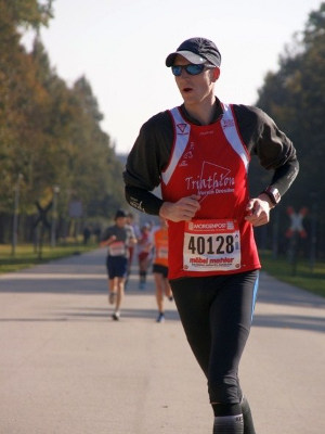 Christian - kann auf das Gefühl des schlüssigen Sitzes von Badekappe und Schwimmbrille noch nicht ganz verzichten...