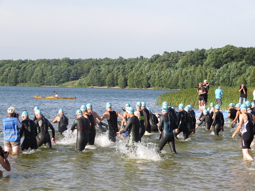 Schwimmstart beim Knappenman - Olympische Distanz