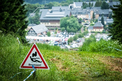 Wer hoch steigt, fällt tief ... Wer hoch steigt, fällt tief ...