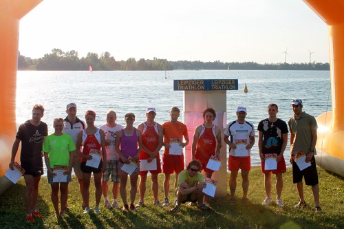Das Podium - 10 glückliche Gockel und 3 glückliche Hennen... Das Podium - 10 glückliche Gockel und 3 glückliche Hennen...
